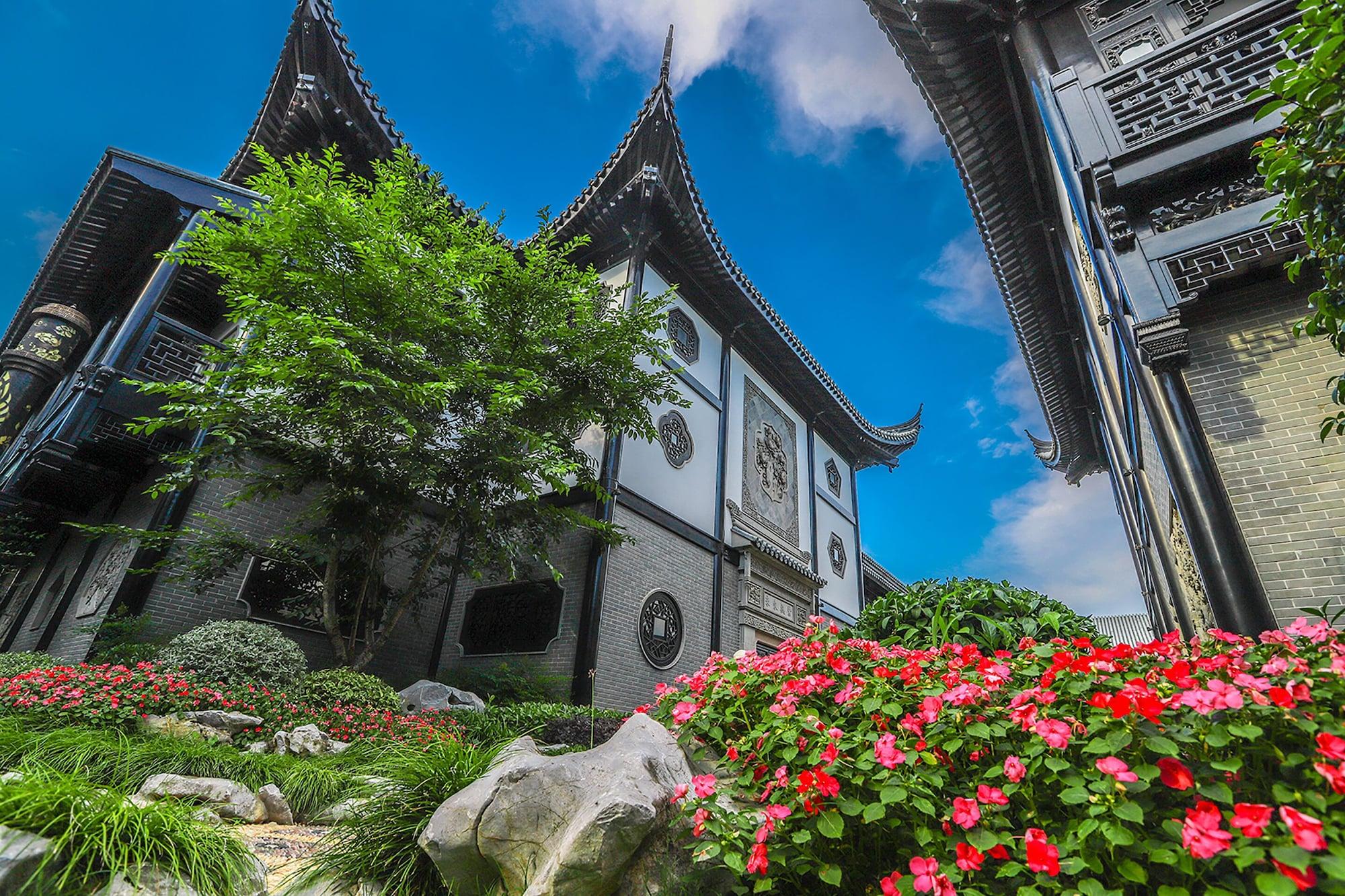 Royal Garden Shanghai-free Shuttle To And From & Pvg & Close Metro Line2 Easy To Sha New Expo 5* Shanghai